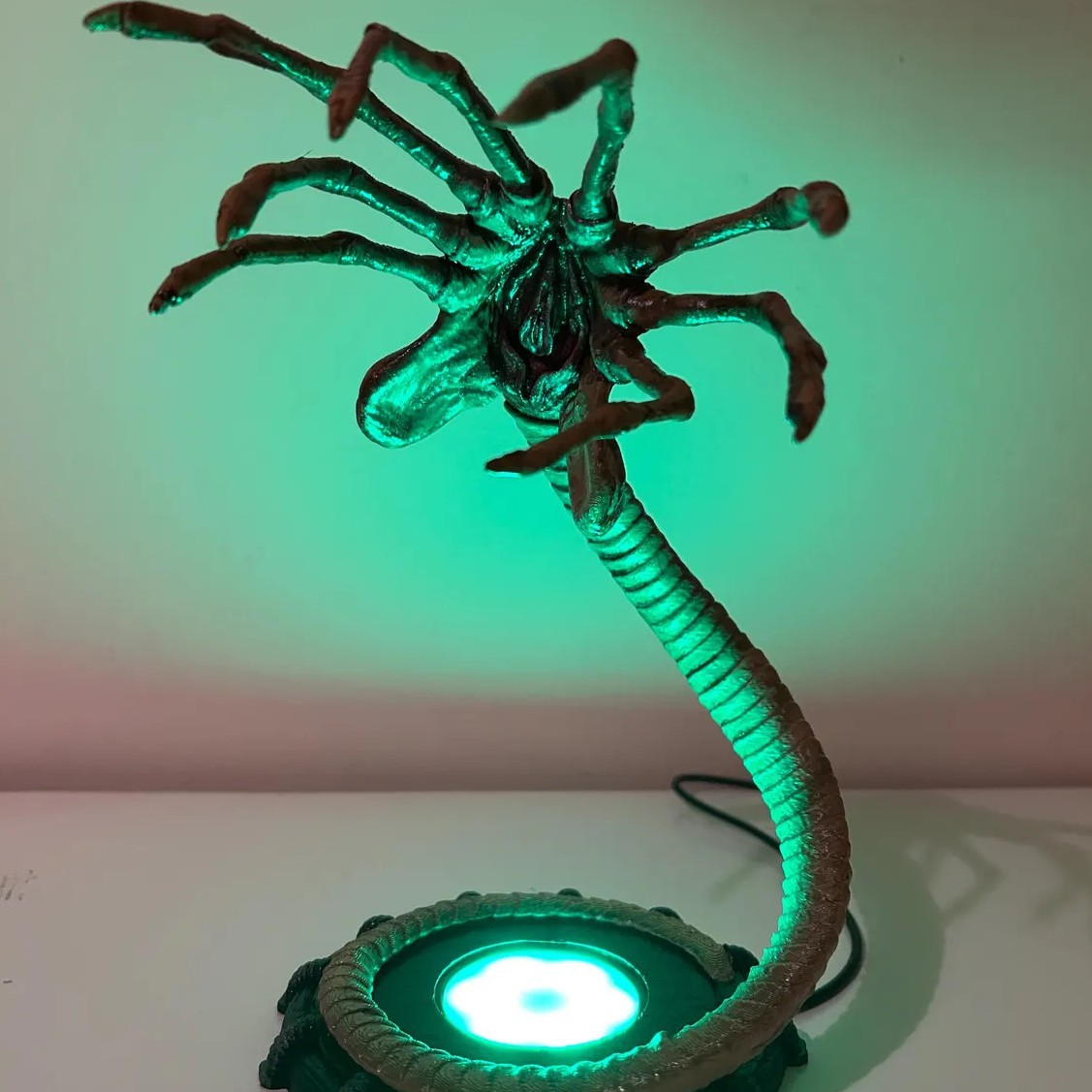 Luminária Alien Facehugger, De - Halloween Party Supplies avaliação e preço